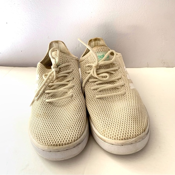 Ladies Adidas Running Shoes Size 8.5 - Picture 3 of 9